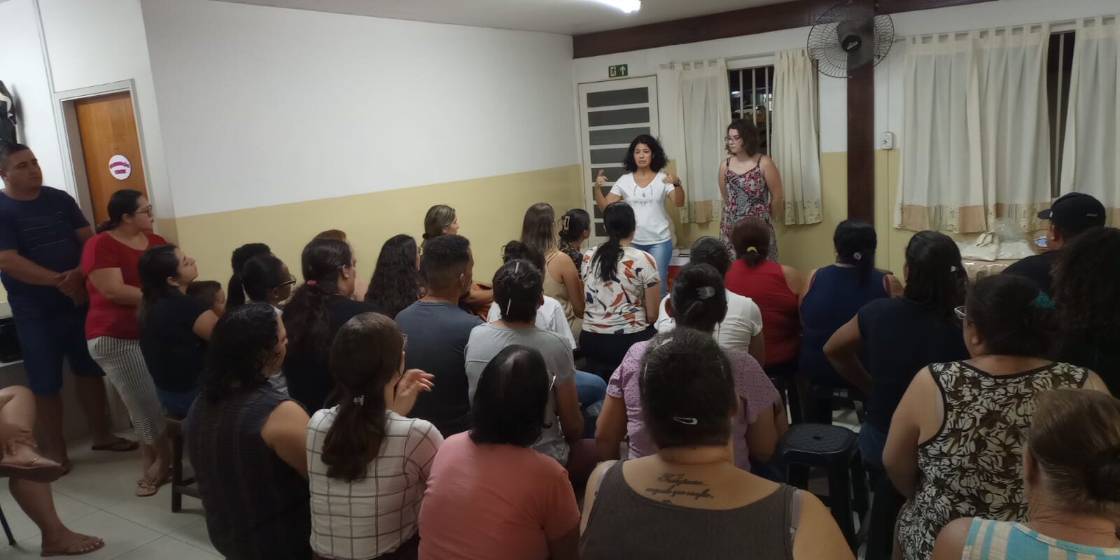 CONVERSAS EM FAMÍLIA